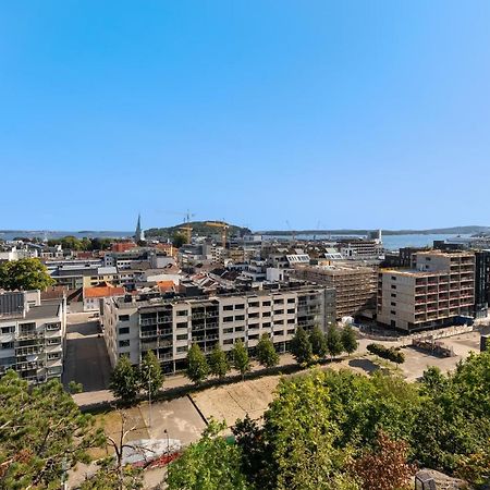 Ny Og Sentral Leilighet Kristiansand Esterno foto